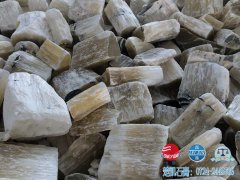 石膏原矿